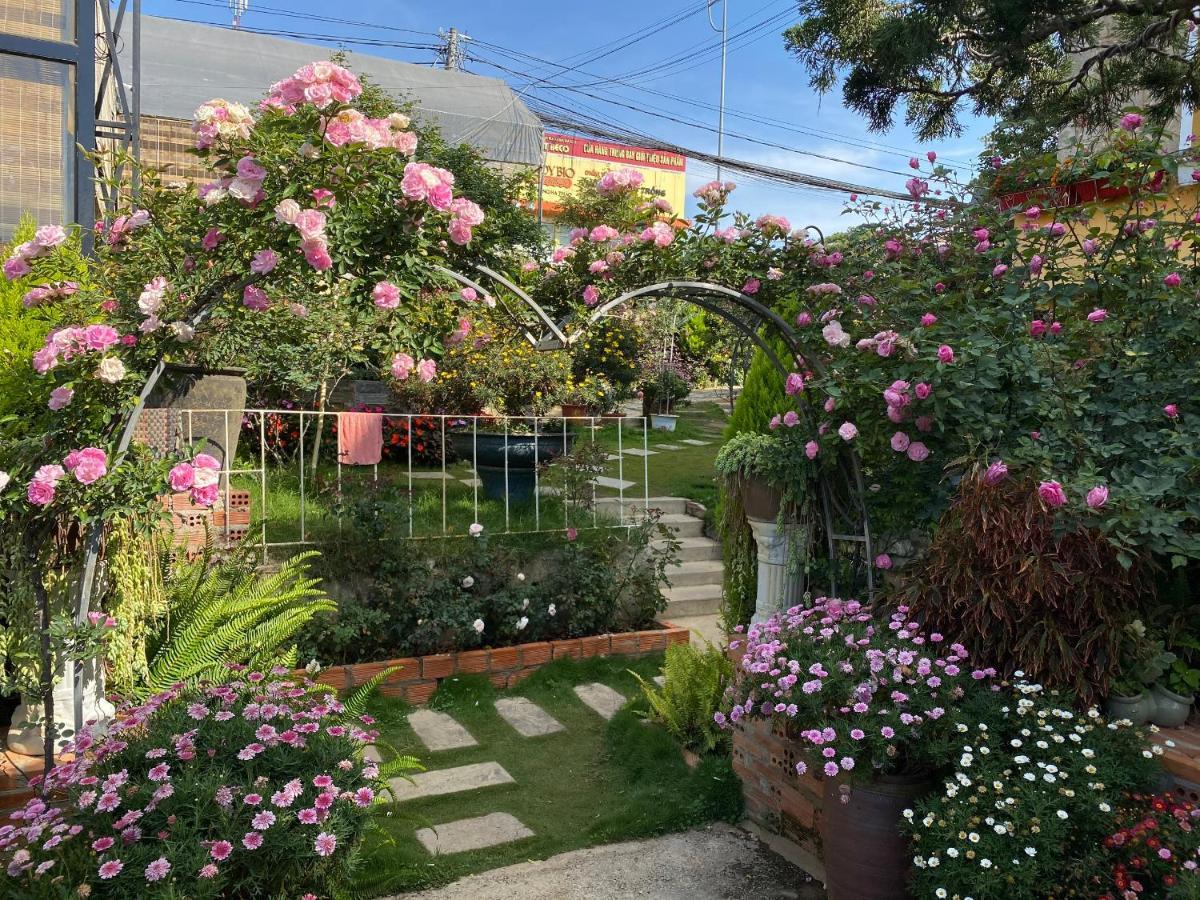 Homestay Khu Vuon Hoang Gia Да Лат Екстериор снимка