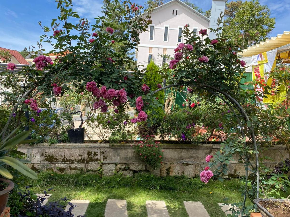 Homestay Khu Vuon Hoang Gia Да Лат Екстериор снимка