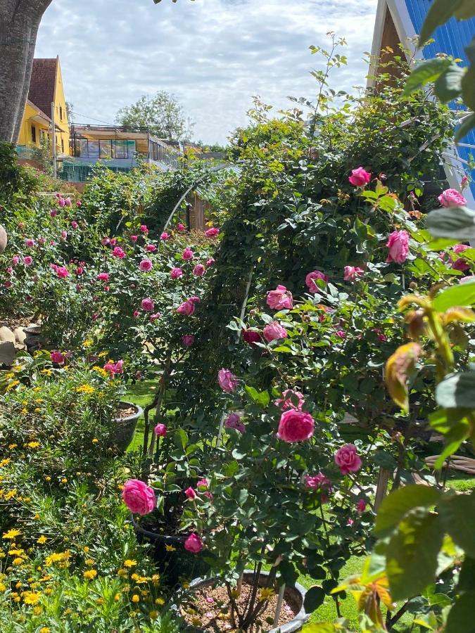 Homestay Khu Vuon Hoang Gia Да Лат Екстериор снимка