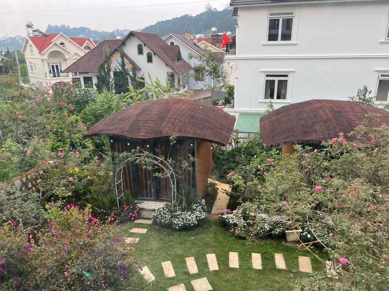 Homestay Khu Vuon Hoang Gia Да Лат Екстериор снимка